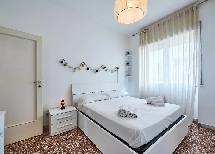 Modern Comfort Steps From Tiburtina Station Apartment *